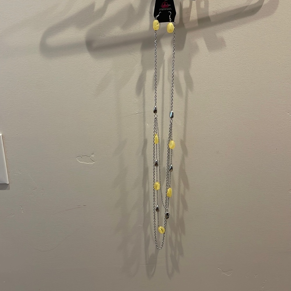 Paparazzi, long necklace with matching earrings